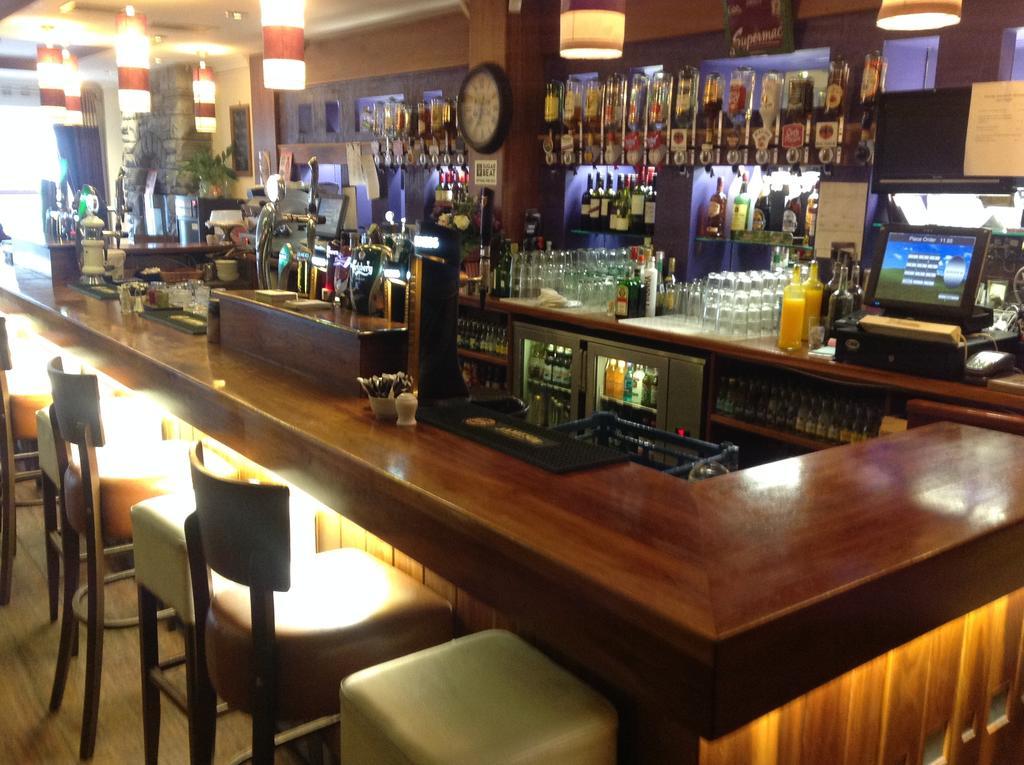 The Corralea Court Hotel Tuam Eksteriør billede
