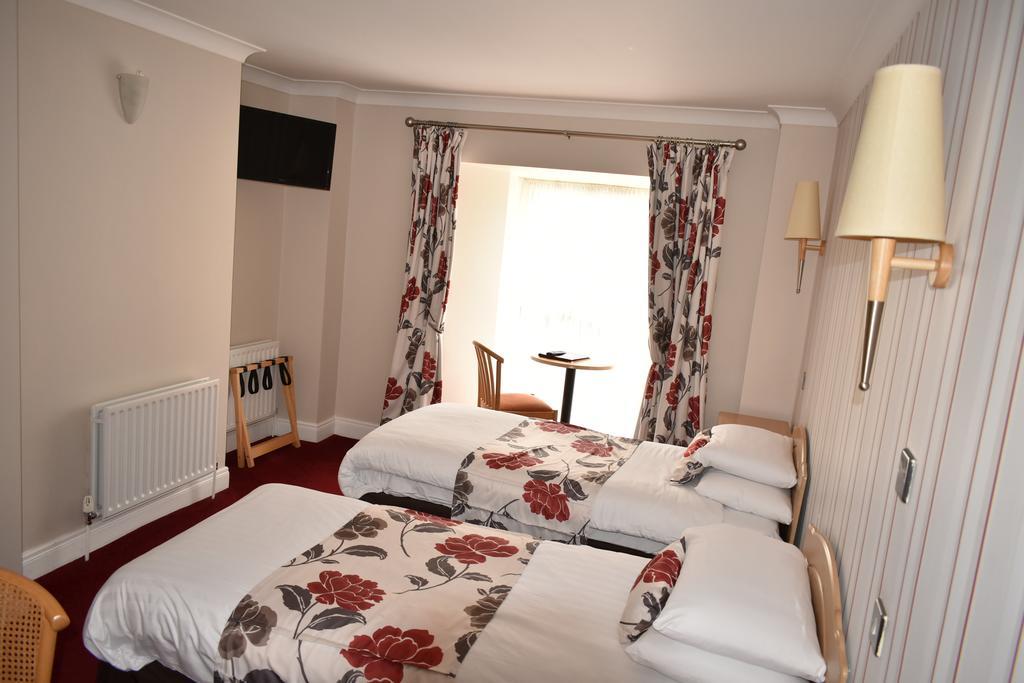 The Corralea Court Hotel Tuam Eksteriør billede