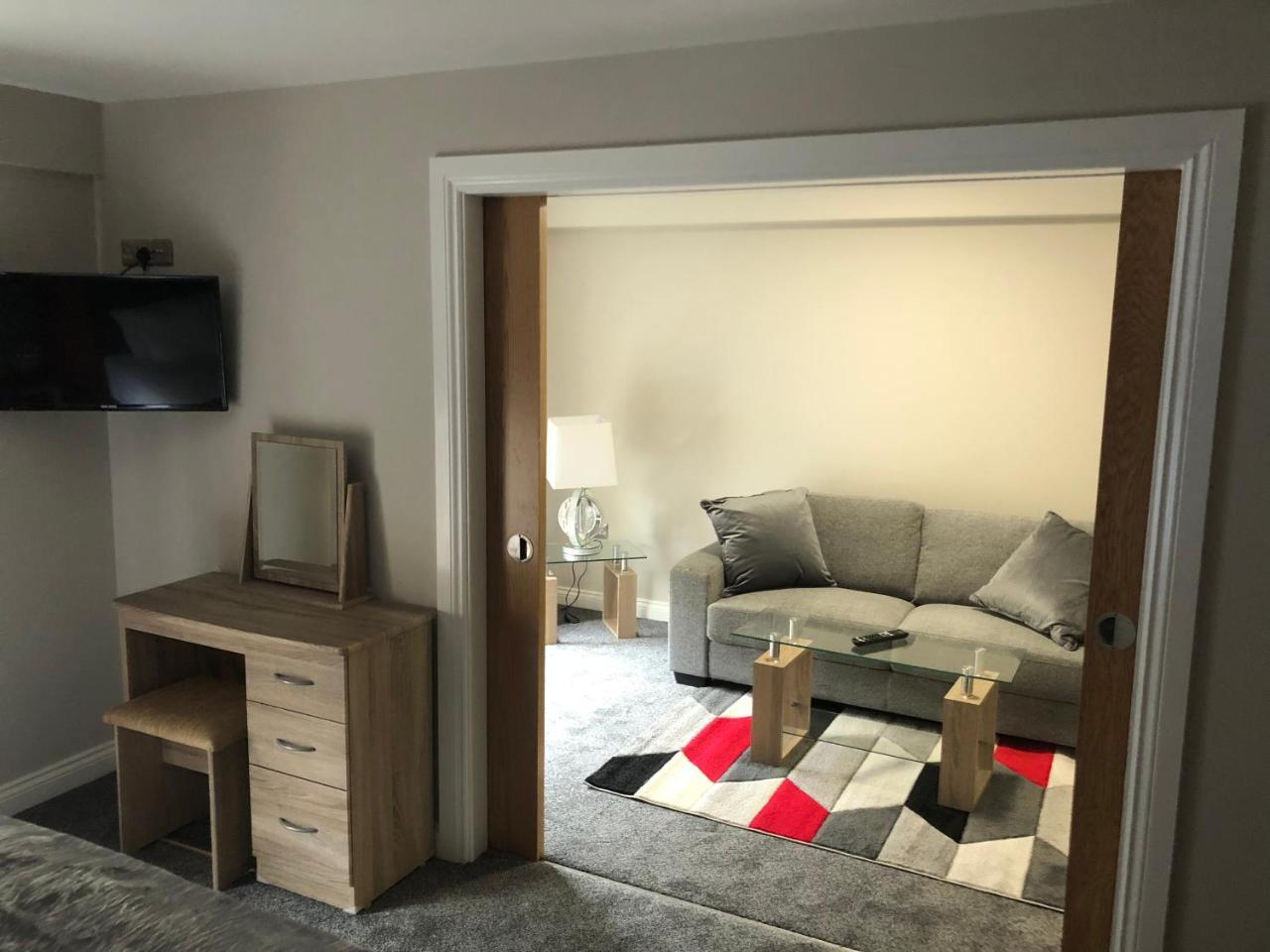 The Corralea Court Hotel Tuam Eksteriør billede